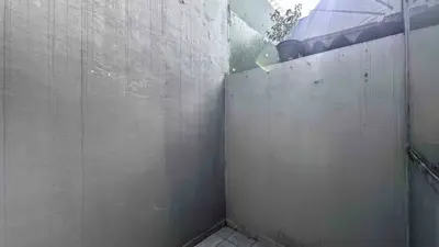 Apartamento - Alto com 2 quartos (sendo 1 suite(s)) a 500,00 metros praia.