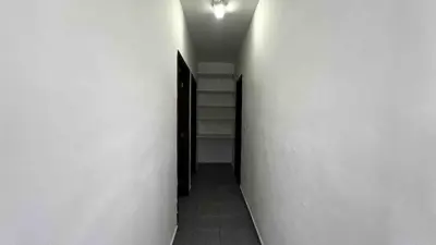 Apartamento - Alto com 2 quartos (sendo 1 suite(s)) a 500,00 metros praia.