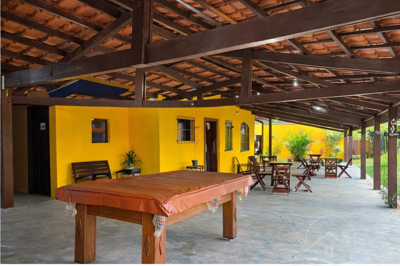 Chácara - Rural com  quartos  a 3000,00 metros praia.