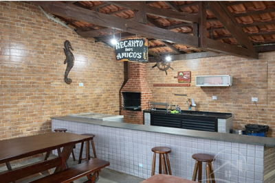 Chácara - Rural com  quartos  a 3000,00 metros praia.