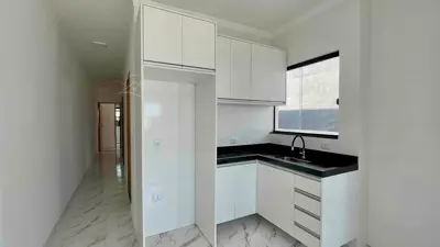 Casa - Térrea com 3 quartos (sendo 1 suite(s)) a 1500,00 metros praia.