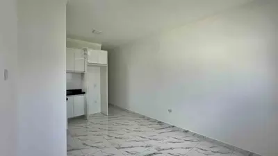 Casa - Térrea com 3 quartos (sendo 1 suite(s)) a 1500,00 metros praia.