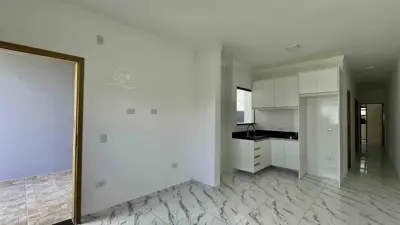 Casa - Térrea com 3 quartos (sendo 1 suite(s)) a 1500,00 metros praia.