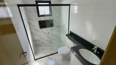 Casa - Térrea com 3 quartos (sendo 1 suite(s)) a 1500,00 metros praia.