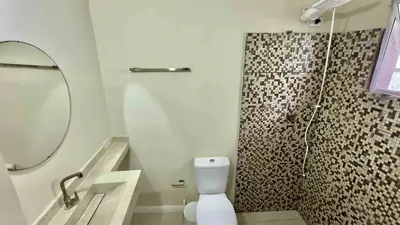 Casa - Térrea com piscina com 4 quartos (sendo 4 suite(s)) a 3000,00 metros praia.