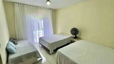 Casa - Térrea com piscina com 4 quartos (sendo 4 suite(s)) a 3000,00 metros praia.