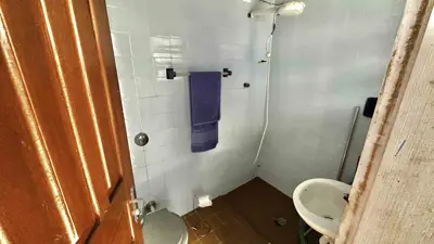 Casa - Térrea com 3 quartos (sendo 1 suite(s)) a 250,00 metros praia.