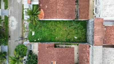 Terreno - Murado com  quartos  a 800,00 metros praia.