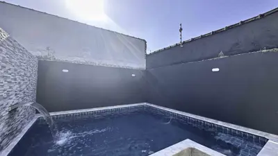 Casa - Térrea com 2 quartos (sendo 2 suite(s)) a 1500,00 metros praia.