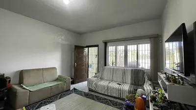 Casa - Térrea com 3 quartos (sendo 1 suite(s)) a 900,00 metros praia.