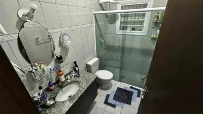 Casa - Térrea com 3 quartos (sendo 1 suite(s)) a 900,00 metros praia.