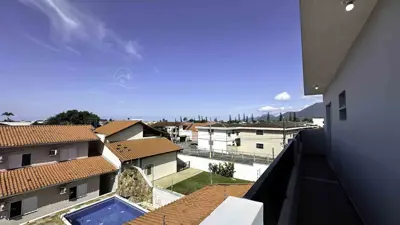 Apartamento - Alto com 3 quartos (sendo 1 suite(s)) a 550,00 metros praia.