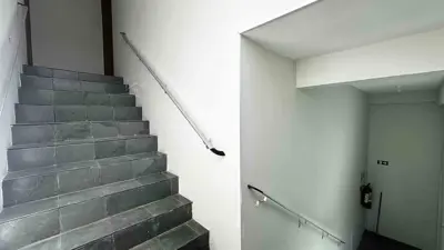 Apartamento - Alto com 3 quartos (sendo 1 suite(s)) a 550,00 metros praia.