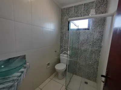 Apartamento - Triplex com 5 quartos (sendo 5 suite(s)) a 0,00 metros praia.