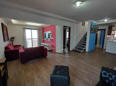 Apartamento - Triplex com 5 quartos (sendo 5 suite(s)) a 0,00 metros praia.