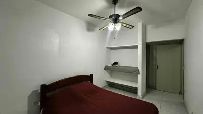 Casa - Térrea com 2 quartos (sendo 1 suite(s)) a 600,00 metros praia.