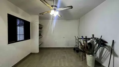 Casa - Térrea com 2 quartos (sendo 1 suite(s)) a 600,00 metros praia.