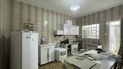 Casa - Térrea com 3 quartos (sendo 1 suite(s)) a 700,00 metros praia.