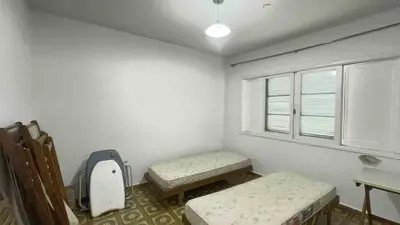 Casa - Térrea com 3 quartos (sendo 1 suite(s)) a 700,00 metros praia.