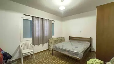 Casa - Térrea com 3 quartos (sendo 1 suite(s)) a 700,00 metros praia.