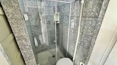 Casa - Sobrado com 3 quartos (sendo 1 suite(s)) a 400,00 metros praia.
