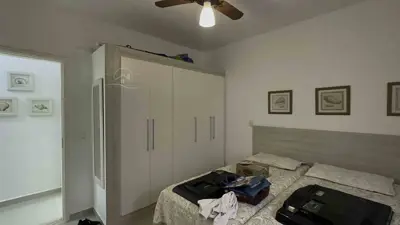 Casa - Sobrado com 5 quartos (sendo 5 suite(s)) a 100,00 metros praia.