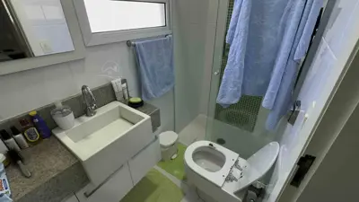 Casa - Sobrado com 5 quartos (sendo 5 suite(s)) a 100,00 metros praia.