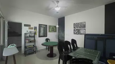 Casa - Sobrado com 5 quartos (sendo 5 suite(s)) a 100,00 metros praia.