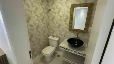 Apartamento - Amplo com 3 quartos (sendo 1 suite(s)) a 600,00 metros praia.