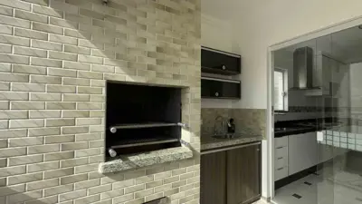 Apartamento - Amplo com 3 quartos (sendo 1 suite(s)) a 600,00 metros praia.