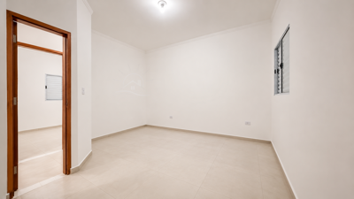 Casa - Térrea com piscina com 3 quartos (sendo 1 suite(s)) a 1500,00 metros praia.