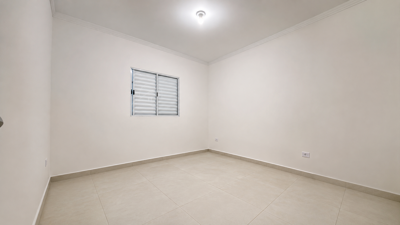 Casa - Térrea com piscina com 3 quartos (sendo 1 suite(s)) a 1500,00 metros praia.