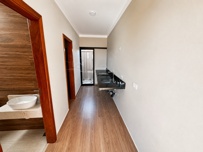 Kitnet - Ampla com 1 quartos (sendo 0 suite(s)) a 900,00 metros praia.