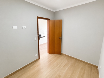 Kitnet - Ampla com 1 quartos (sendo 0 suite(s)) a 900,00 metros praia.