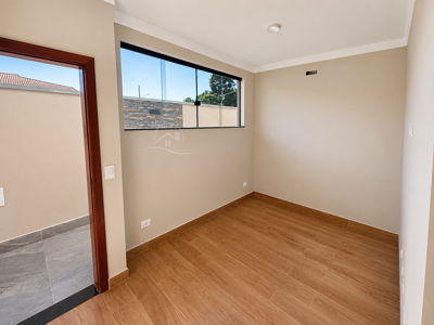 Kitnet - Ampla com 1 quartos (sendo 0 suite(s)) a 900,00 metros praia.