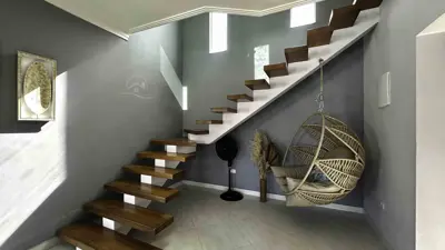 Casa - Sobrado com 3 quartos (sendo 2 suite(s)) a 800,00 metros praia.