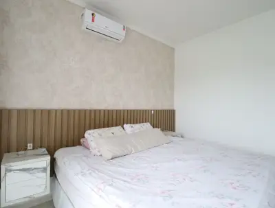 Casa - Sobrado com 4 quartos (sendo 4 suite(s)) a 1100,00 metros praia.