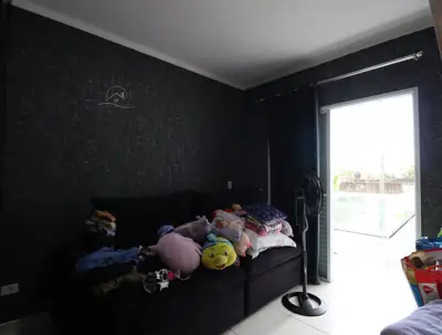 Casa - Sobrado com 4 quartos (sendo 4 suite(s)) a 1100,00 metros praia.