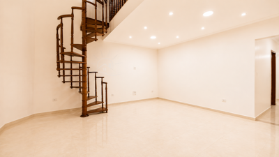 Casa - com Mezanino com 3 quartos (sendo 1 suite(s)) a 500,00 metros praia.