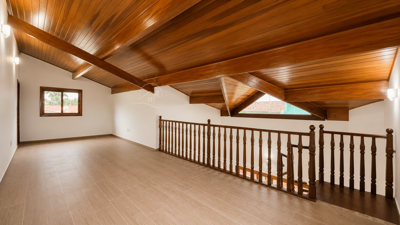 Casa - com Mezanino com 3 quartos (sendo 1 suite(s)) a 500,00 metros praia.
