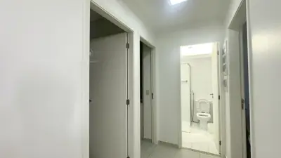 Casa - Sobrado com 4 quartos (sendo 2 suite(s)) a 30,00 metros praia.