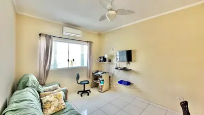 Casa - Térrea com 3 quartos (sendo 1 suite(s)) a 1200,00 metros praia.