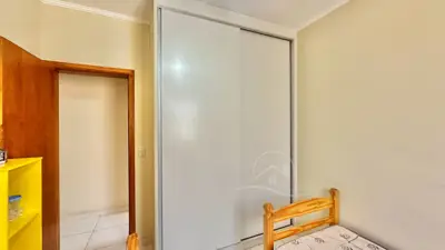 Casa - Térrea com 3 quartos (sendo 1 suite(s)) a 1200,00 metros praia.