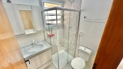 Casa - Térrea com 3 quartos (sendo 1 suite(s)) a 1200,00 metros praia.
