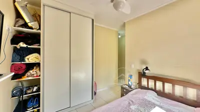 Casa - Térrea com 3 quartos (sendo 1 suite(s)) a 1200,00 metros praia.