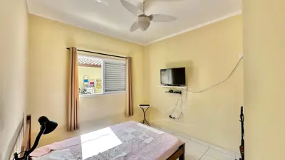 Casa - Térrea com 3 quartos (sendo 1 suite(s)) a 1200,00 metros praia.