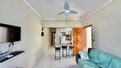 Casa - Térrea com 3 quartos (sendo 1 suite(s)) a 1200,00 metros praia.