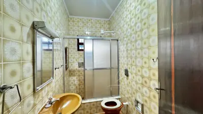 Casa - Térrea com 4 quartos (sendo 1 suite(s)) a 150,00 metros praia.