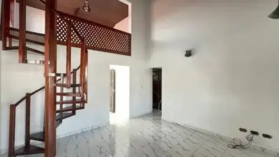 Casa - Térrea com 3 quartos (sendo 1 suite(s)) a 900,00 metros praia.