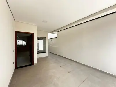Casa - Sobrado Novo com 3 quartos (sendo 3 suite(s)) a 900,00 metros praia.